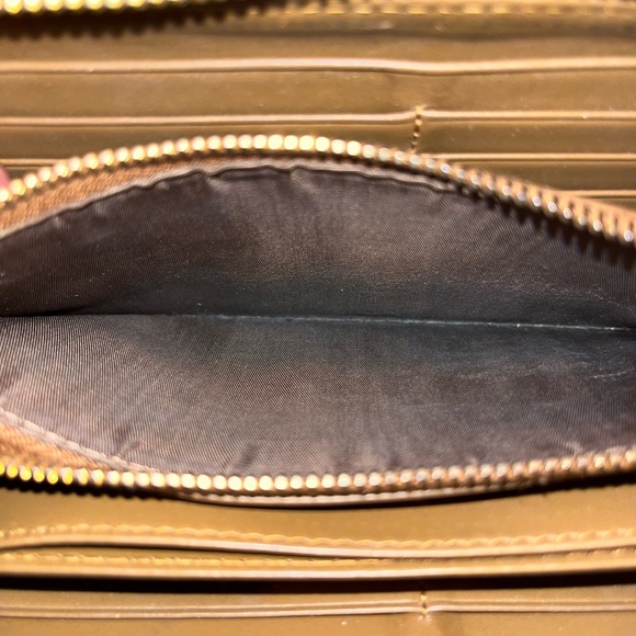 Prada Saddle Brown Saffiano Leather Zippy Wallet w/Authenticity Card & Gift Box - Picture 13 of 16